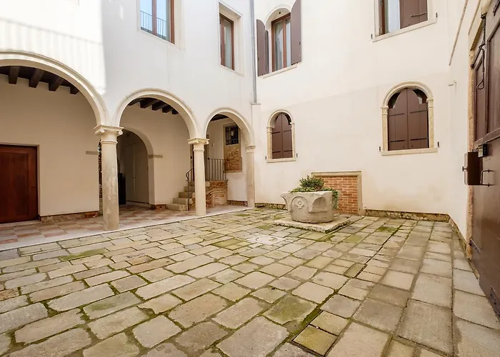 Ca\' Moro Murano